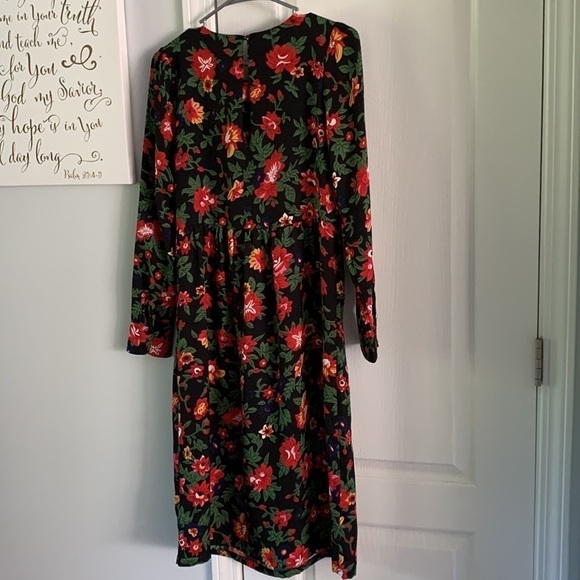 W118 by Walter Baker Floral MIDI Dress size 4 black red bohemian elegant - Picture 6 of 10